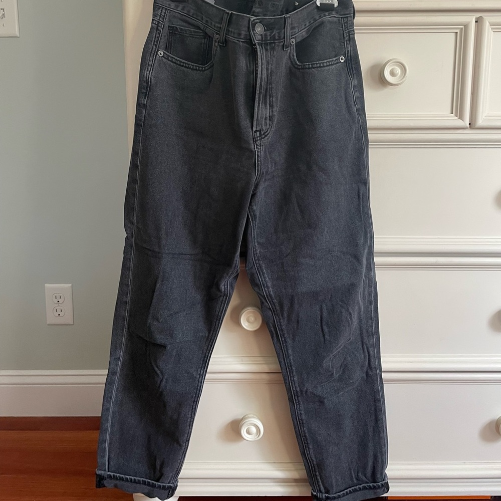 Size 8 Mom Jeans AE